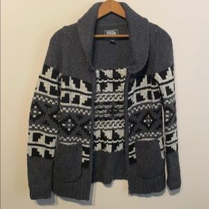Roots cardigan XS